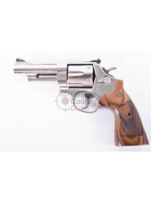 S&W 29 Classic .44 4″ – Nickel